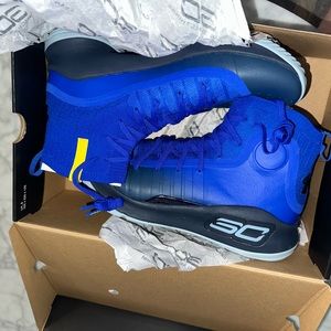 Under Armour Men’s 10 - Curry 4 'More Fun' 1298306-401 Sneakers Limited Ed- NWT